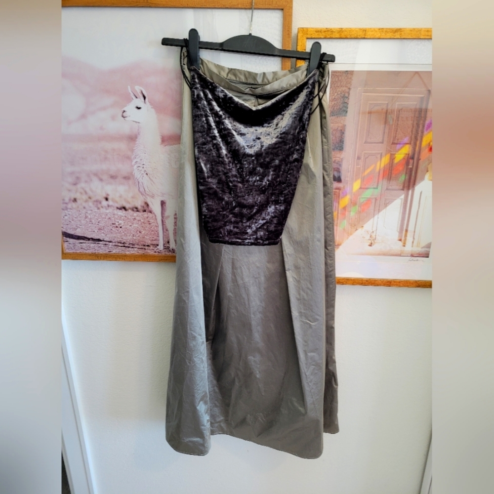 KOOKAI MAXI SKIRT AND MATCHING VELOUR TOP OPEN BACK